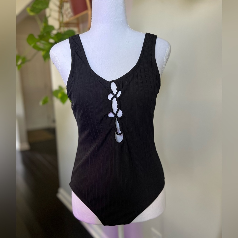 One piece bikini swimsuit